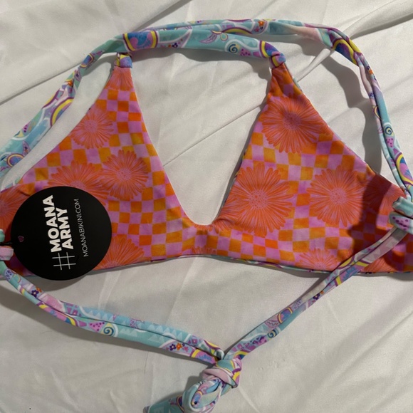 Moana Bikini Top - Picture 2 of 3